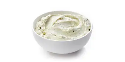 Zioła z serkiem śmietankowym (20% tłuszczu)