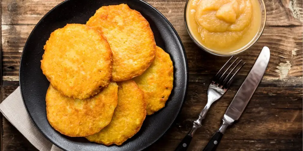 Rösti with apple compote - recipe | FoodPal