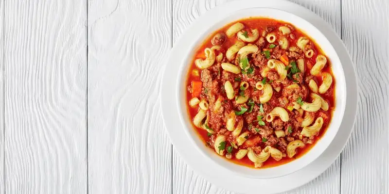 Noodle stew with beans