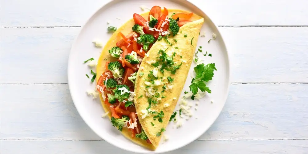 Omelet with tomato and bell bell pepper - recipe | FoodPal