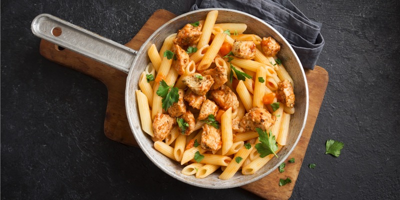 Nudel-Pfanne mit Hühnchen und Gemüse - Rezept | FoodPal