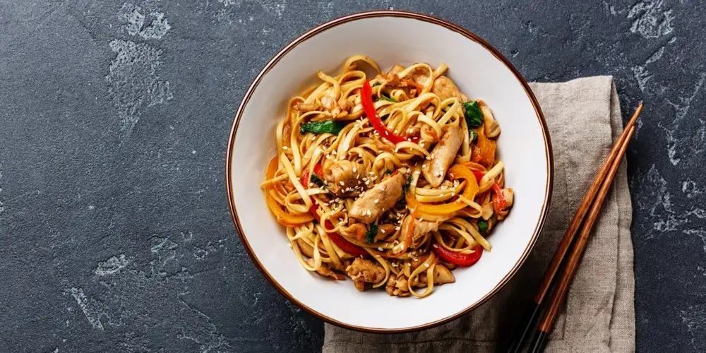 Chinese style fried noodles - recipe | FoodPal