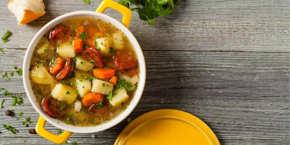 Classic potato soup with sausages - recipe | FoodPal