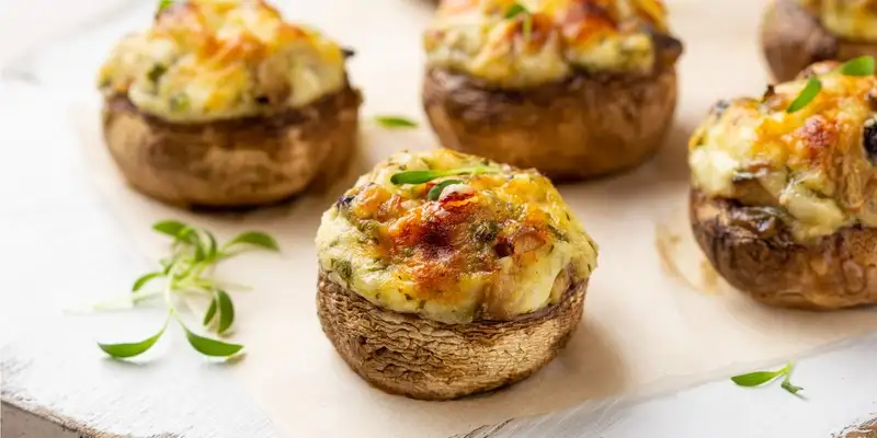 Funghi ripieni di formaggio