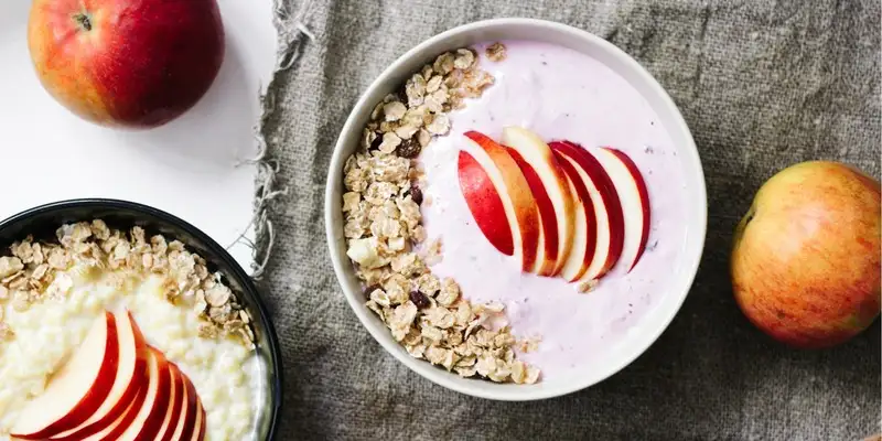 Curd proteico con mela