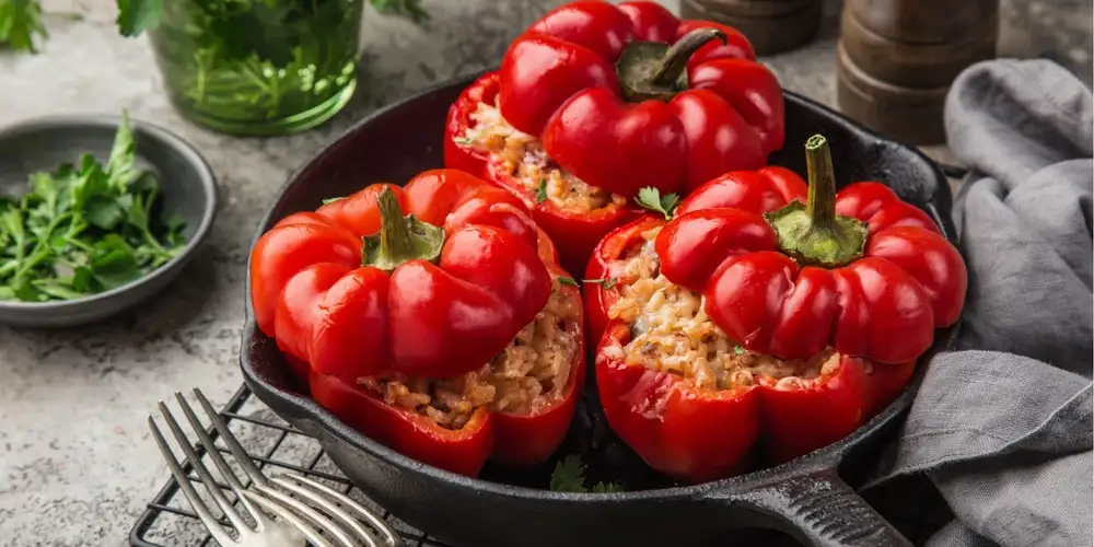 Peppers stuffed with cream cheese and mushrooms - recipe | FoodPal