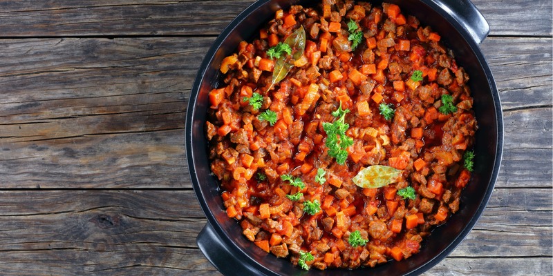 Karotten-Haselnuss-Salat mit Hack - Rezept | FoodPal