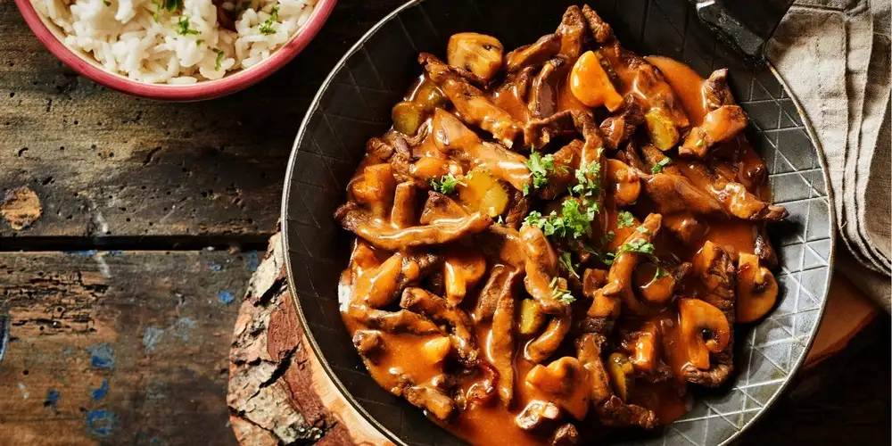 Putengeschnetzeltes mit Fenchel und Zucchini - Rezept | FoodPal Putengeschnetzeltes mit Fenchel und Zucchini - Rezept | FoodPal