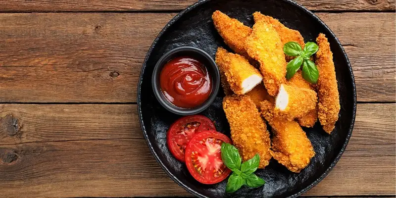 Peito de frango em cobertura de massa