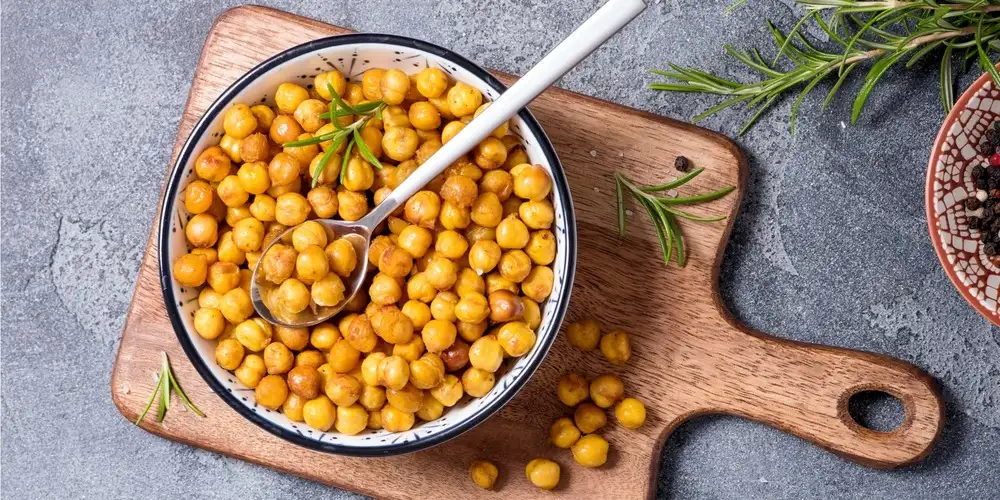 Roasted chickpeas - recipe | FoodPal