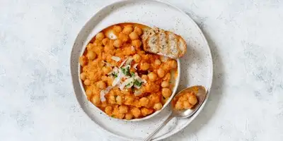 Poêlée de viande hachée et de pois chiches