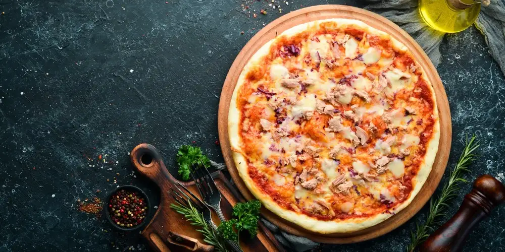 Tuna Mini Pizzas Low Carb - recipe | FoodPal