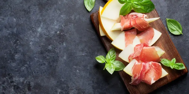 Parma ham with galia melon