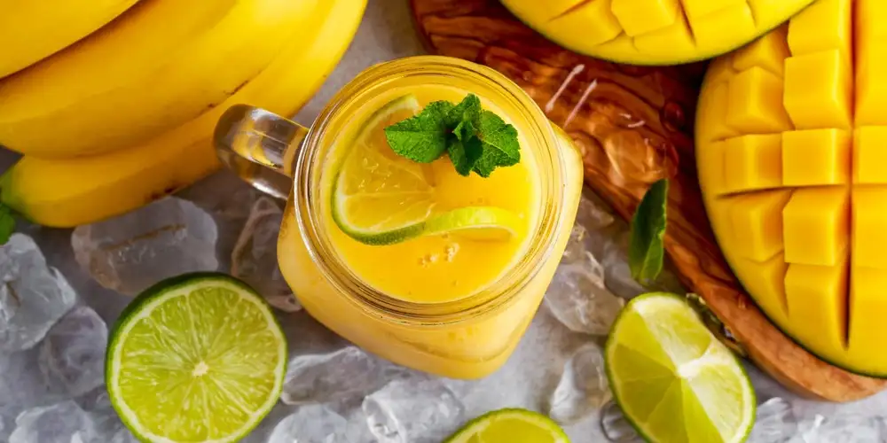 Mango Power Smoothie - recipe | FoodPal