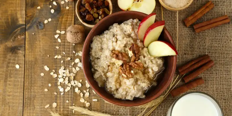 Walnut buckwheat porridge with apples