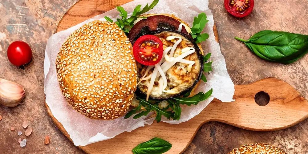 Vegan Avocado Eggplant Tomato Burger - recipe | FoodPal