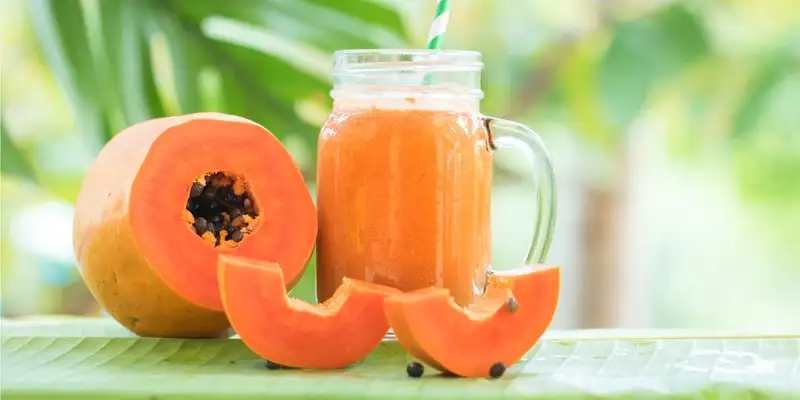Papaya-Kale Superfood Smoothie