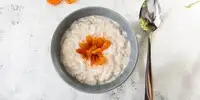 Aprikosen-Pflaumen-Porridge