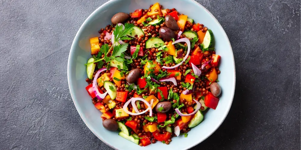 Colorful vegetables with soy cutlets - recipe | FoodPal