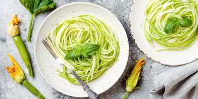 Spaghetti alle zucchine aglio e olio