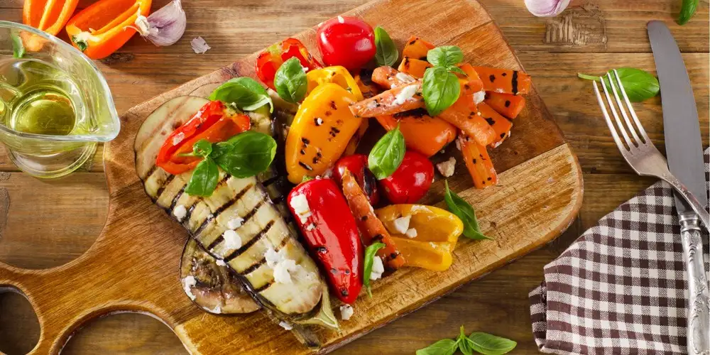 Oven vegetables with feta - recipe | FoodPal