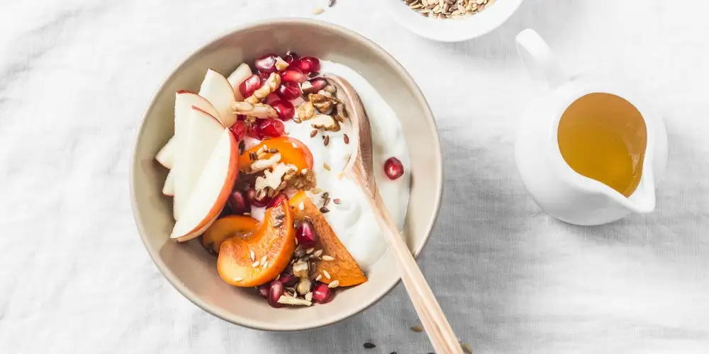 Fitness curd with apple and cinnamon - recipe | FoodPal