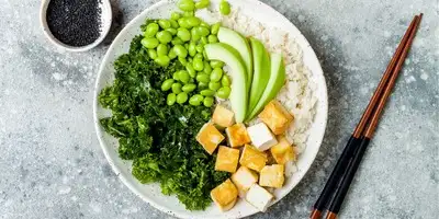 Ciotola di riso e avocado