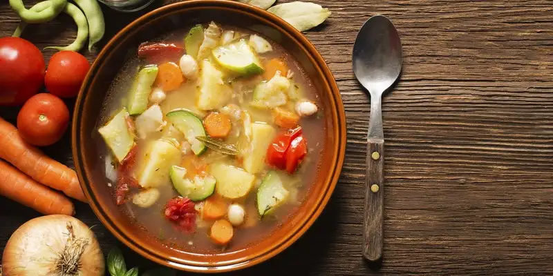 Sopa de grão de bico de bico com quinoa