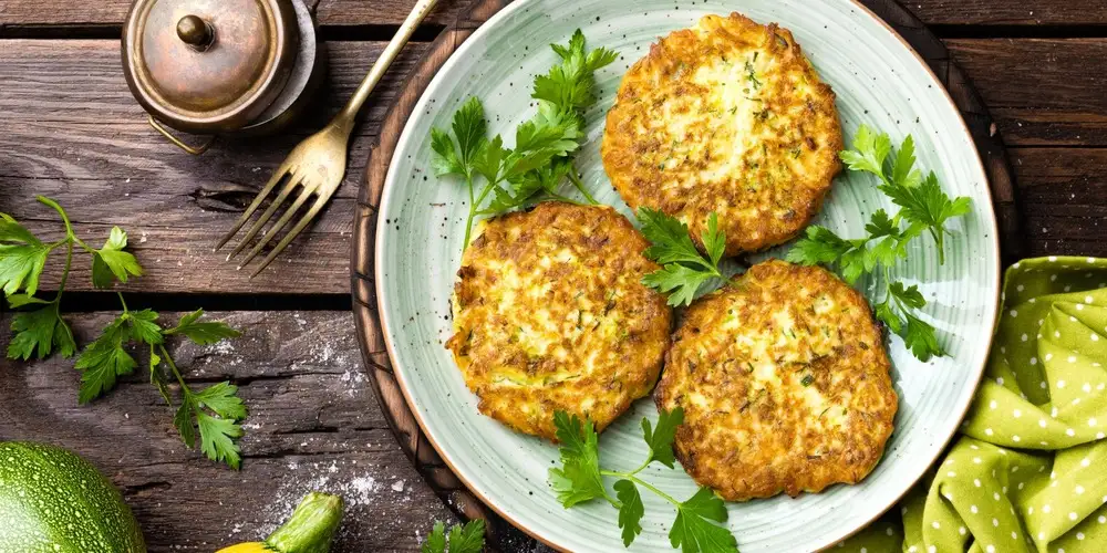 Pancakes with zucchini - recipe | FoodPal