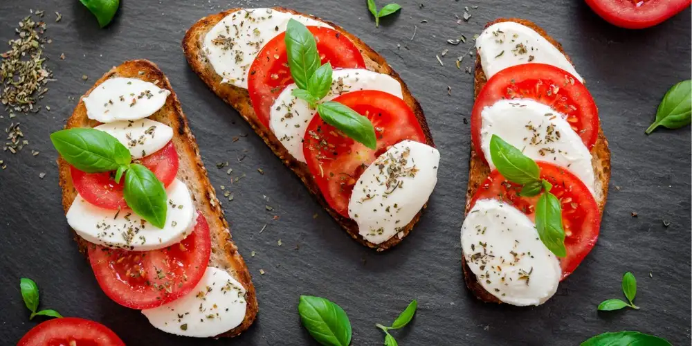 Wholemeal toast caprese - recipe | FoodPal