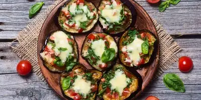 Mini pizza low carb con melanzane
