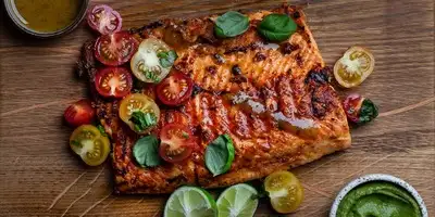 Łosoś w marynacie miodowo-balsamicznej