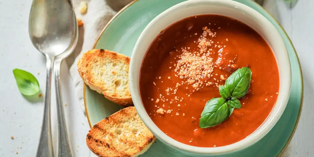 Sopa de tomate italiana - receta | FoodPal