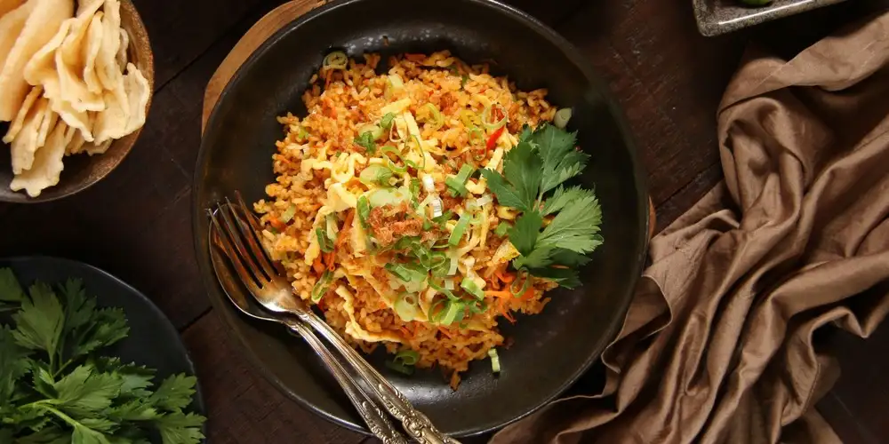 Coconut Chili Cauliflower Rice - recipe | FoodPal