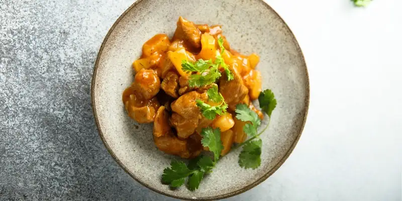 Pineapple turkey breast curry